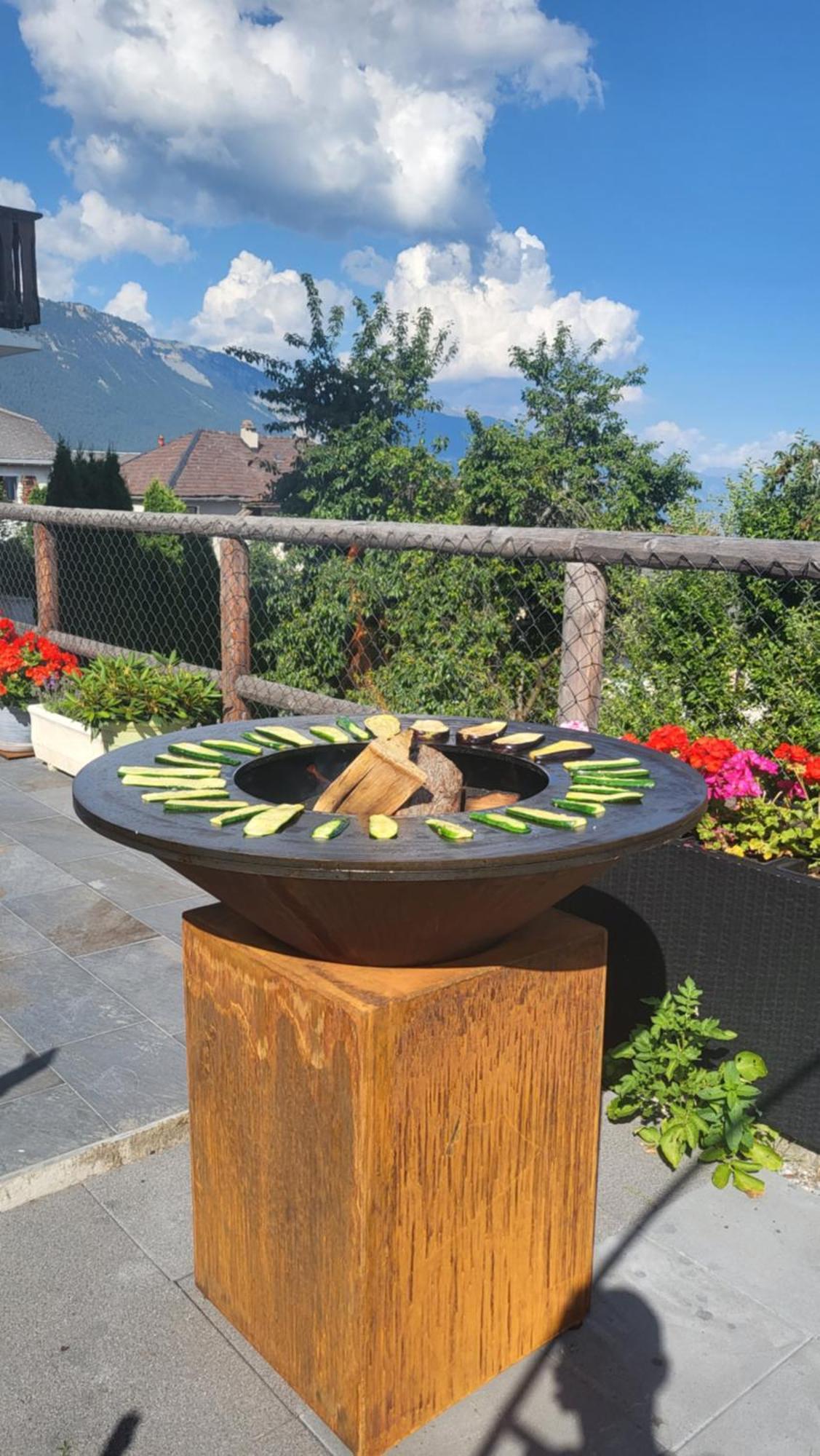 Randogne Avec Grande Terrasse Apartamento